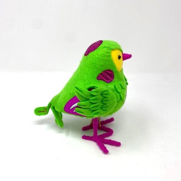Featherly Friends™ Zombie Halloween Bird Figurine - Hyde and EEK! Boutique™ - Picture 3 of 7